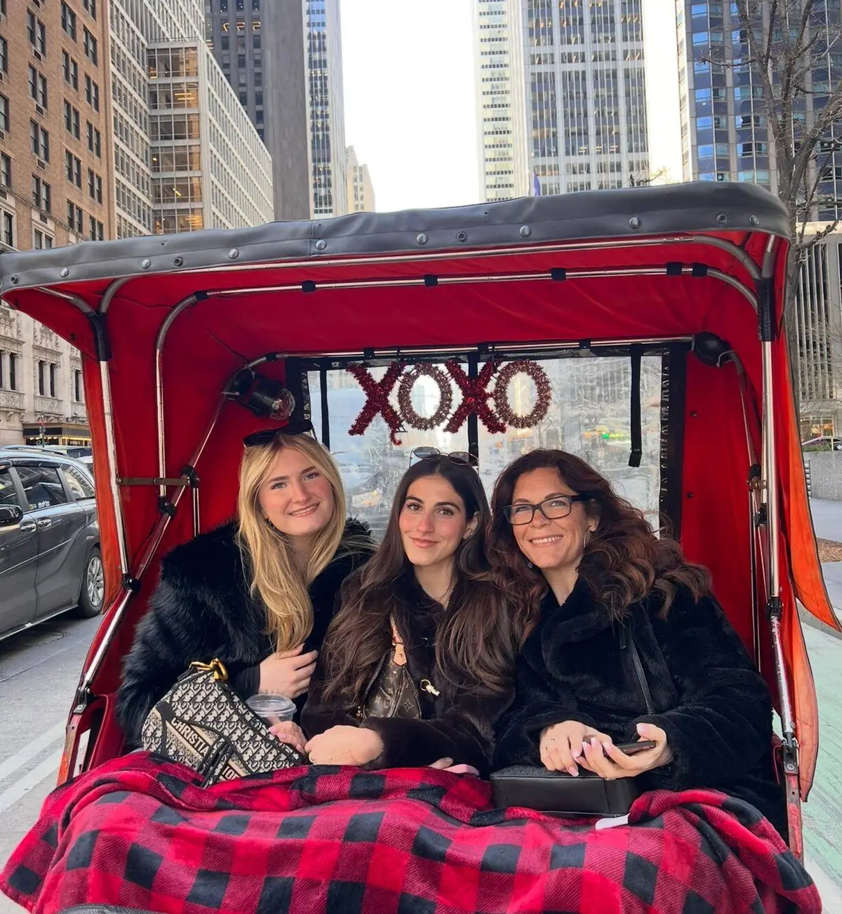 NYC Budget Gossip Girl Tour – 90 Min — Gossip Girl Tours NYC photo 9